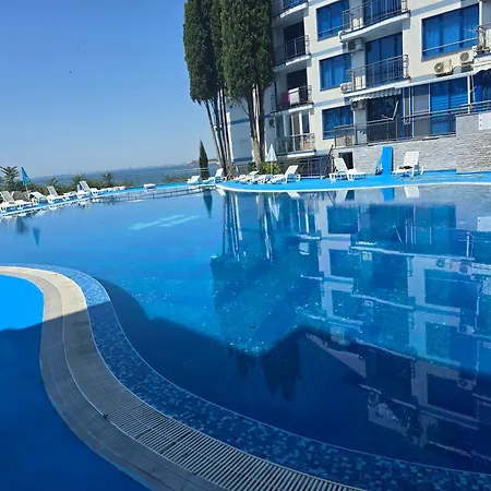 Apartment Blue Bay Seaview Kunterbunt Pomorie