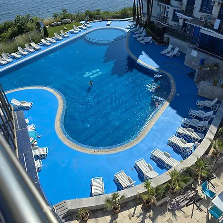 Blue Bay Seaview Kunterbunt * Pomorie