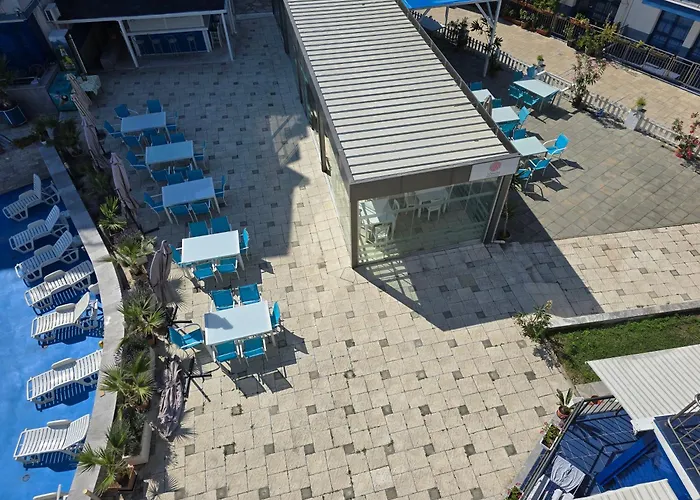 Blue Bay Seaview Апартамент *